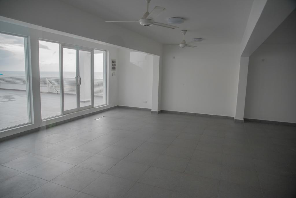 Cozy Sea View Luxury Apartment, Fully Furnished, 2 Bedrooms, 2 Bathrooms Dehiwala-Mount Lavinia Esterno foto
