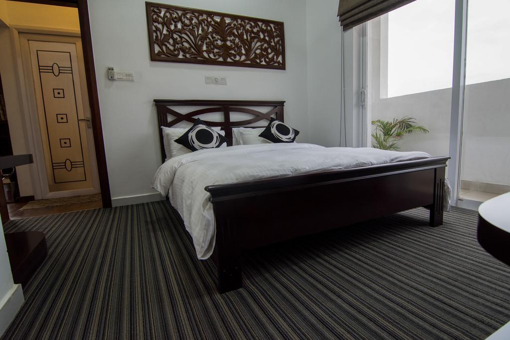 Cozy Sea View Luxury Apartment, Fully Furnished, 2 Bedrooms, 2 Bathrooms Dehiwala-Mount Lavinia Esterno foto