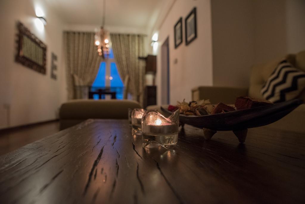 Cozy Sea View Luxury Apartment, Fully Furnished, 2 Bedrooms, 2 Bathrooms Dehiwala-Mount Lavinia Esterno foto