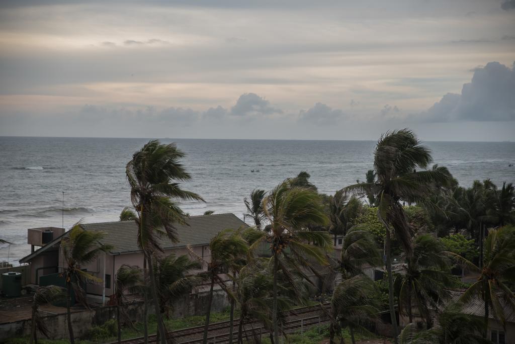 Cozy Sea View Luxury Apartment, Fully Furnished, 2 Bedrooms, 2 Bathrooms Dehiwala-Mount Lavinia Esterno foto