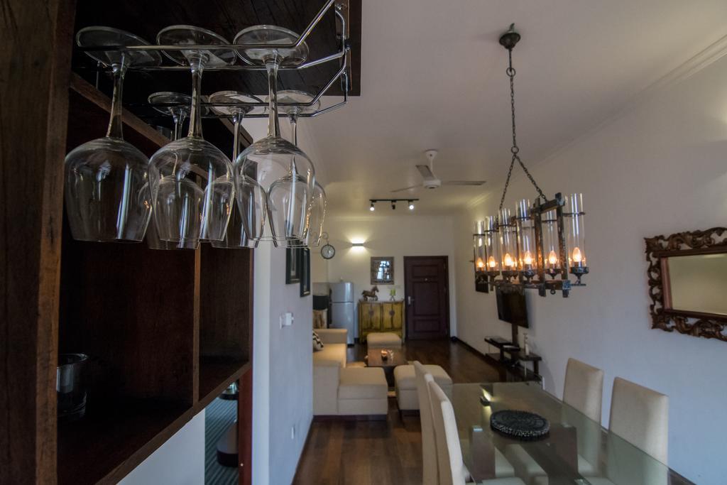 Cozy Sea View Luxury Apartment, Fully Furnished, 2 Bedrooms, 2 Bathrooms Dehiwala-Mount Lavinia Esterno foto